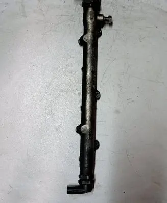 BMW 1 E81 E87 Fuel main line pipe 0281002481