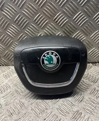 Skoda Octavia Mk2 (1Z) Steering wheel airbag 1Z0880201AQ