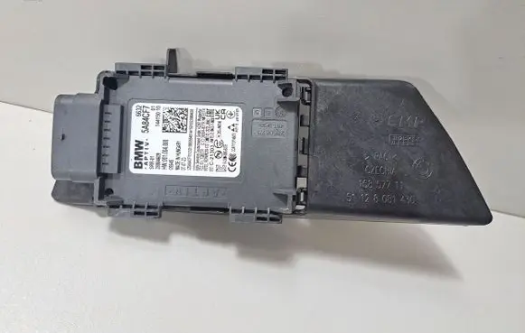 BMW i4 Blind spot module 5A84CF7 5A7A559