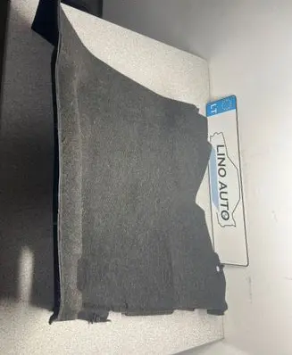 Trunk/boot lower side trim panel