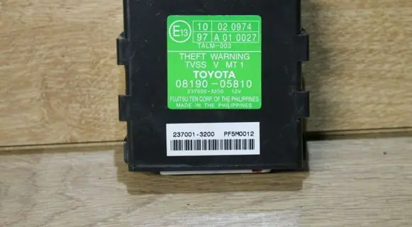 Toyota Avensis T250 Alarm control unit/module 0819005810
