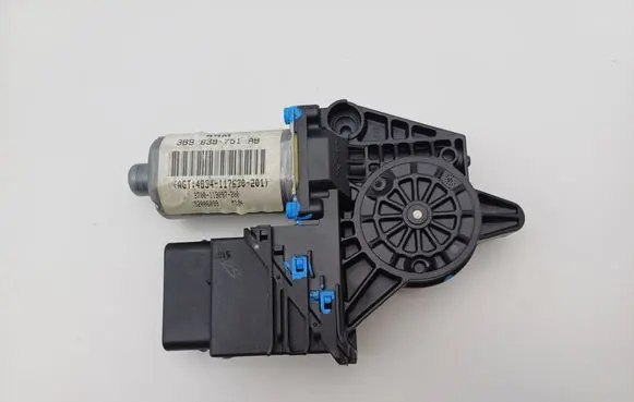 Volkswagen PASSAT B5 Rear door window regulator motor 3B9839751AB 101439200 0130821697