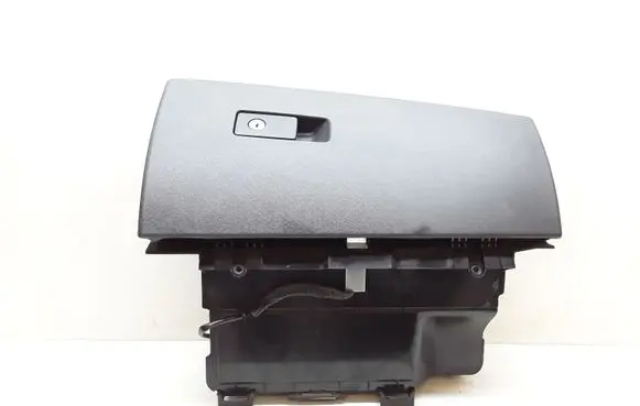 Volvo V70 Glove box 31305492 30676278