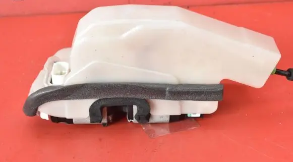 Tesla Model 3 Front door lock 1068964-00-J