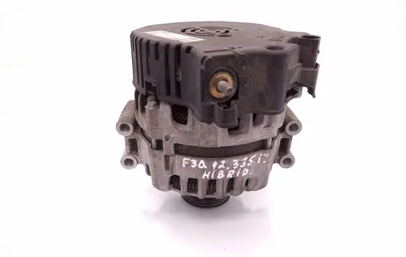 BMW 3 F30 F35 F31 Generator/alternator 7622372 512001935 iST70S016