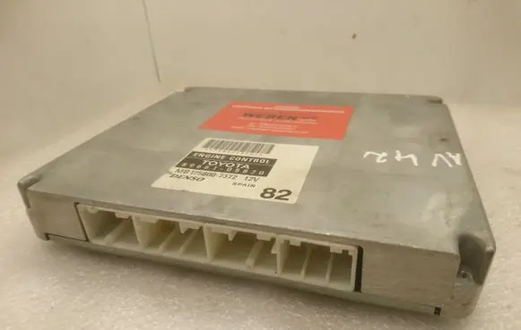 Toyota Avensis T250 Engine control unit/module MB1758007372 8966105820 1758007372