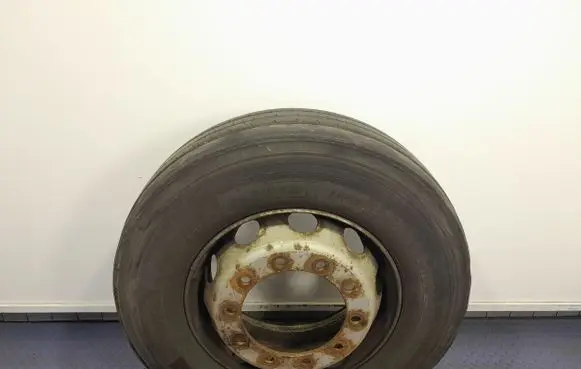 AC 428 R17 steel rim 