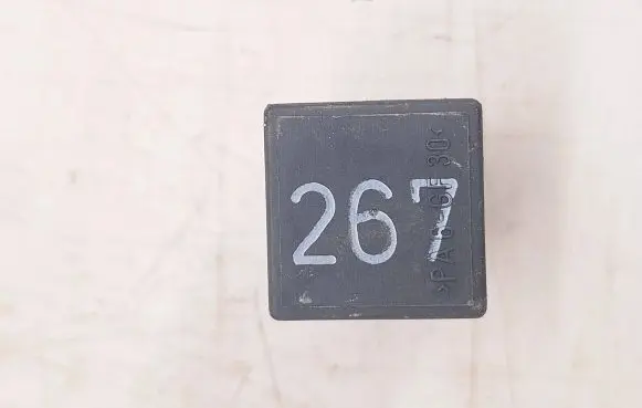 Audi A6 S6 C5 4B Other relay 443919578C
