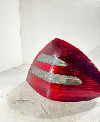 Mercedes-Benz E W211 Rear/tail lights A2118200664
