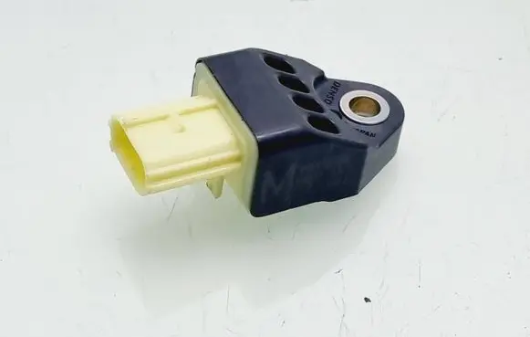 Toyota RAV 4 (XA30) Airbag deployment crash/impact sensor 8983133020