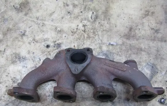 Nissan Note (E12) Exhaust manifold 140040840R