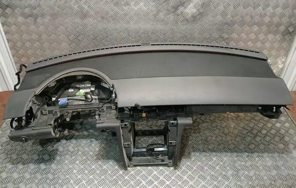 Volkswagen Phaeton Dashboard