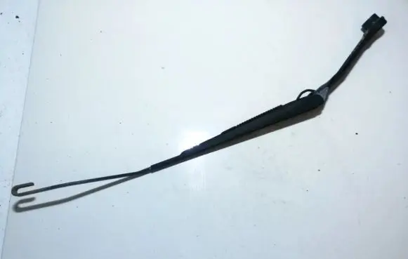 Mazda 6 Front wiper blade arm p6859