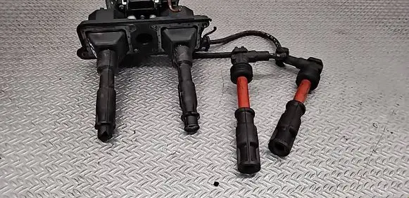 Audi A4 S4 B5 8D High voltage ignition coil 0221603003