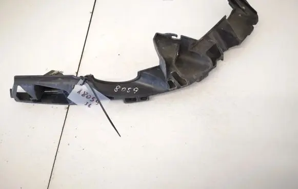 Renault Megane II Front bumper mounting bracket 8200114673
