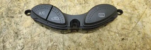 Ford Focus Windscreen/window heater switch YS4T19A945BA