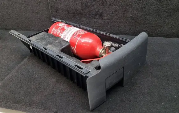 Volkswagen Touareg I Glove box 7L0882602