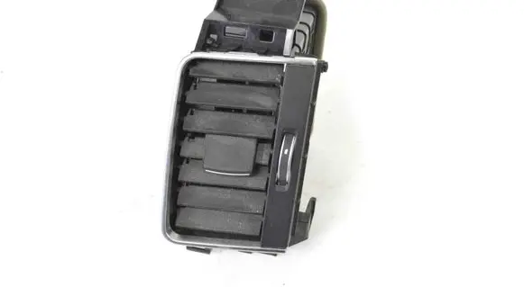 Land Rover Discovery 5 Dashboard air vent grill cover trim DK62046B30A