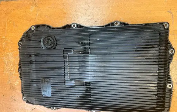 BMW X1 E84 Gearbox sump 6539912 83222152426