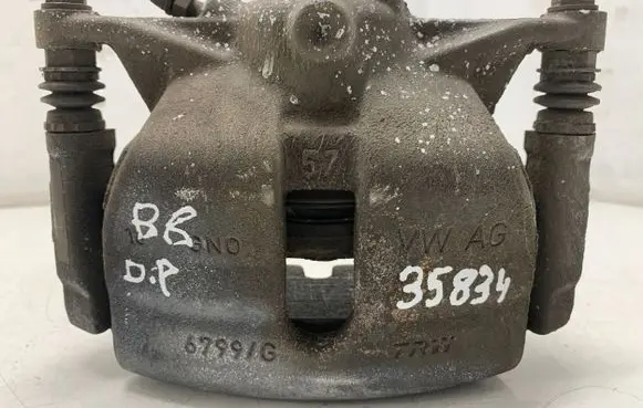 Volkswagen PASSAT B8 Front brake caliper 6799G