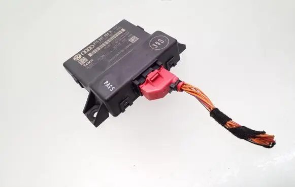 Audi A4 S4 B8 8K Gateway control module 8T0907468H