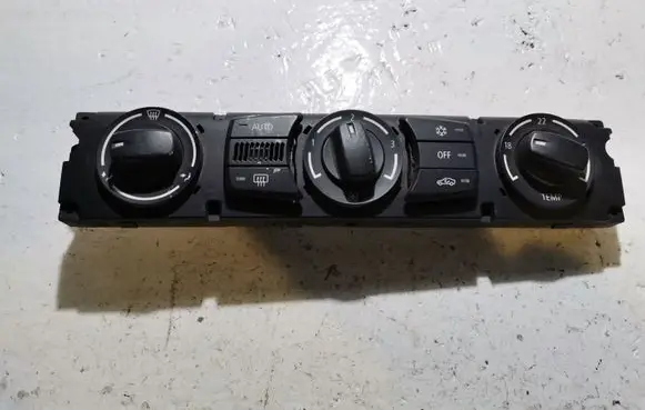 BMW 5 E60 E61 Climate control unit 915563801