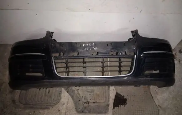 Volkswagen Jetta V Front bumper