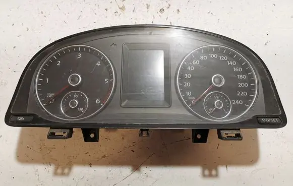Volkswagen Caddy Speedometer (instrument cluster) 2K0920865E