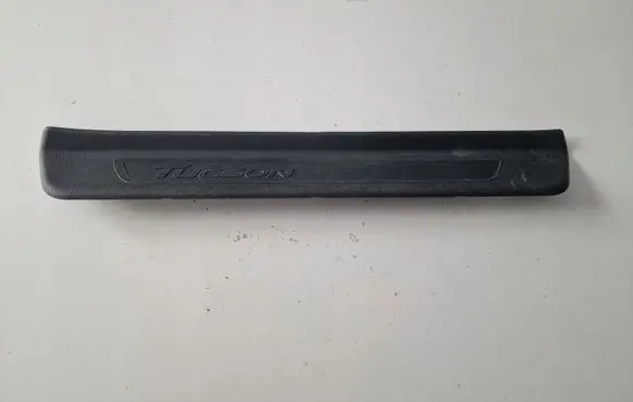 Hyundai Tucson TL Front sill trim cover 85883D7000