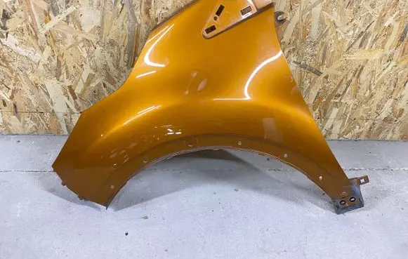 Renault Captur Fender 631012736R