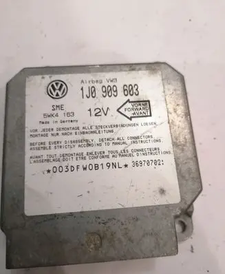 Volkswagen PASSAT B5 Airbag control unit/module IJ0909603