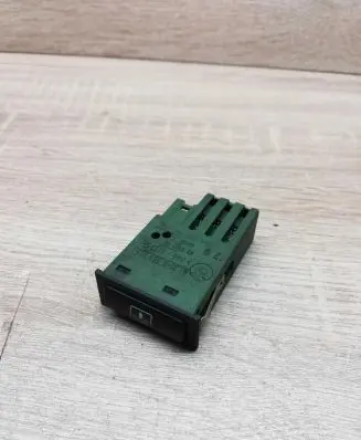 BMW 7 E38 Other control units/modules 8360893