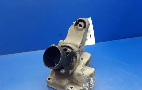 Mercedes-Benz C W204 Engine mounting bracket A6462230604