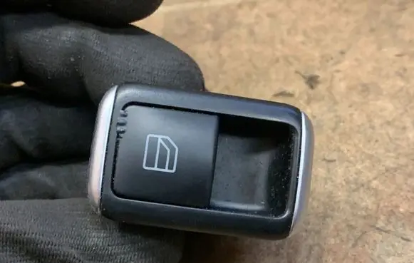Mercedes-Benz GL X166 Electric window control switch A2049058102