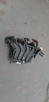 Hyundai Veloster Intake manifold 