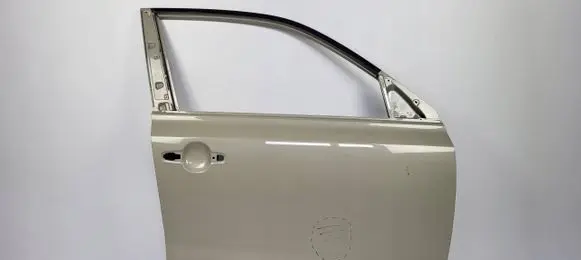Suzuki Vitara (LY) Front door