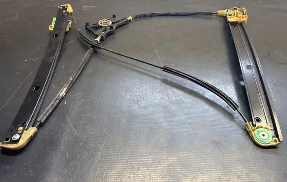 Audi A6 C7 Front window lifting mechanism without motor 4G0837461 102192824910S