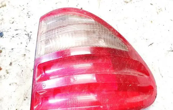 Mercedes-Benz E W210 Rear/tail lights A2108205464