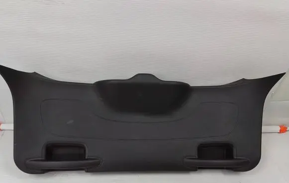 Ford Focus ST Tailgate trim F1EBA429A56B
