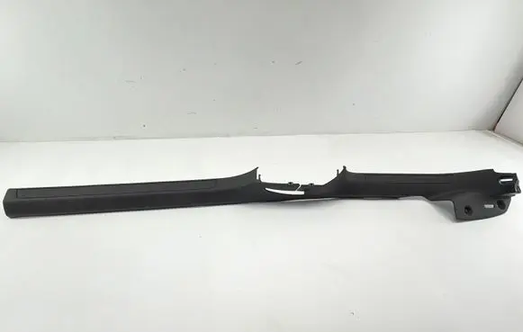 Volkswagen PASSAT B7 Front sill trim cover 3C0853370