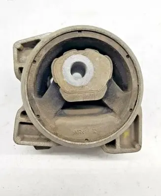 Mercedes-Benz A W169 Engine mount bracket A1692400518 nr3688