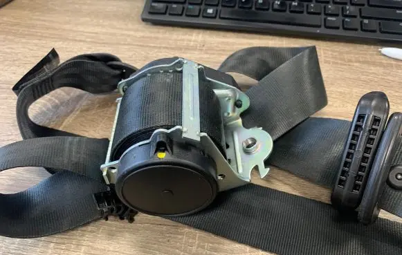 Dacia Sandero Front seatbelt 868857909R 868853959R