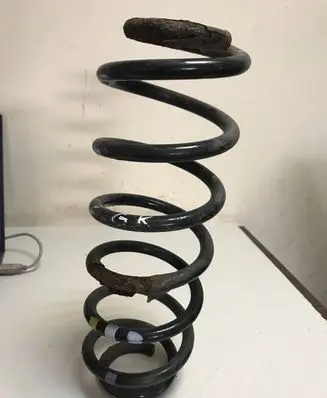 Peugeot 3008 I Rear coil spring