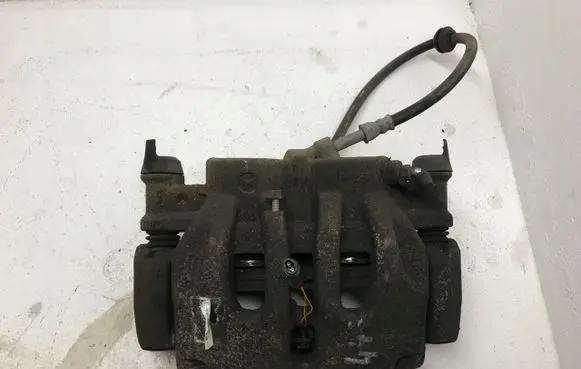 Mercedes-Benz Vito Viano W447 Front brake caliper A4474210498