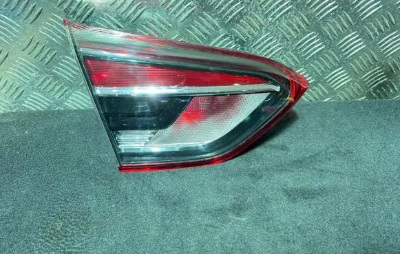 Opel Crossland X Tailgate rear/tail lights 39137523