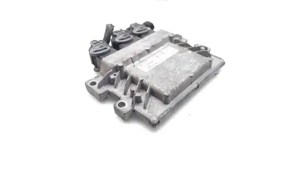 Renault Clio III Engine control unit/module 8200522357 8200510536 S120200105A
