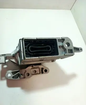 BMW X1 U11 Engine mount bracket 9423376