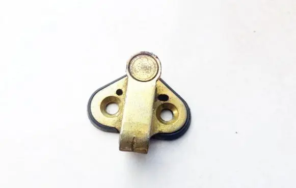 Renault Laguna I Front door lock loop/hook striker 