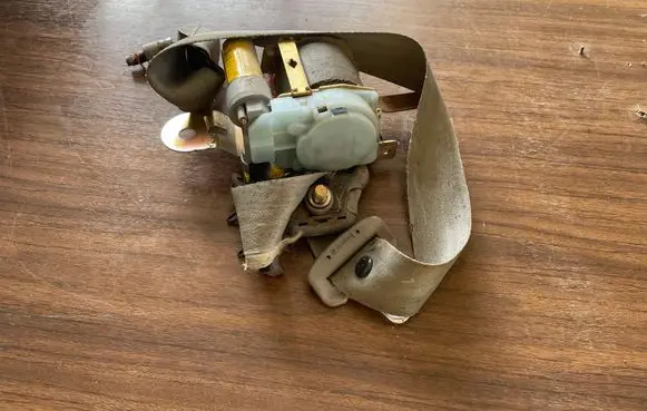 KIA Sorento Front seatbelt 0432022