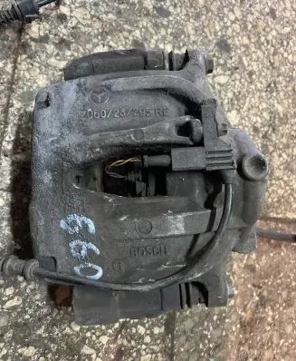 Mercedes-Benz E W211 Front brake caliper Z06028295